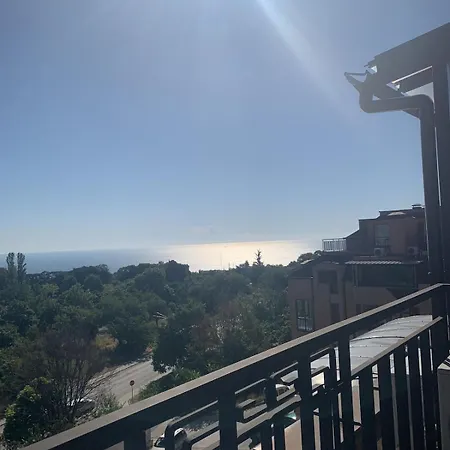Апартаменти Galata View Sea Views & Free Parking Варна